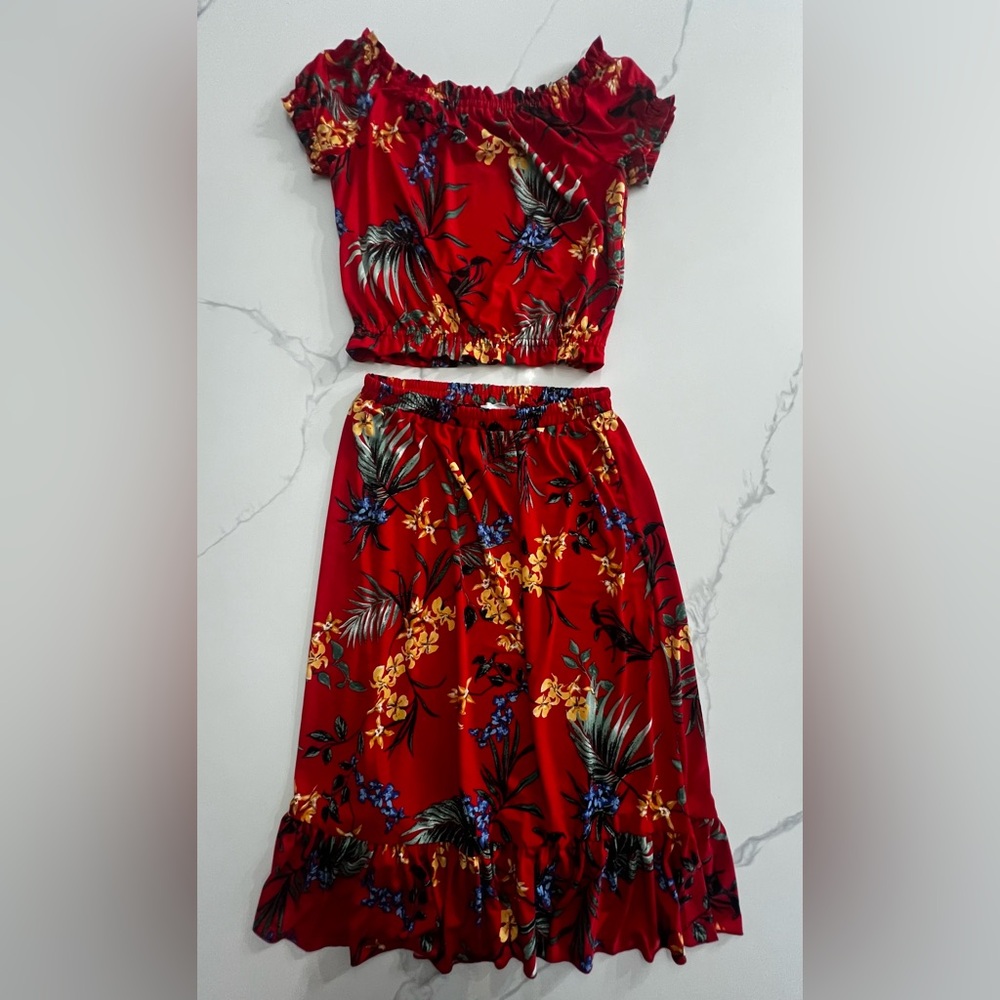 BEAUTEES Two piece red tropical flowers crop top and midi skirt size girls 12